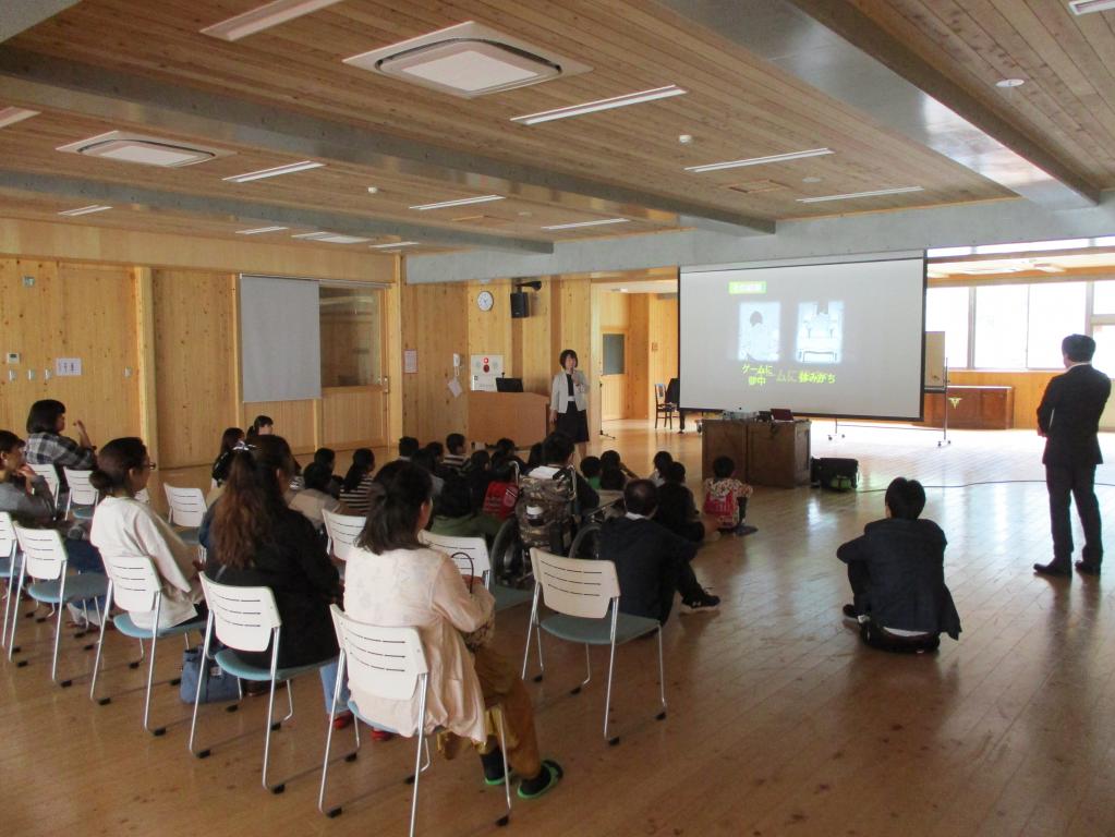 学校開放日と引き渡し訓練がありました。