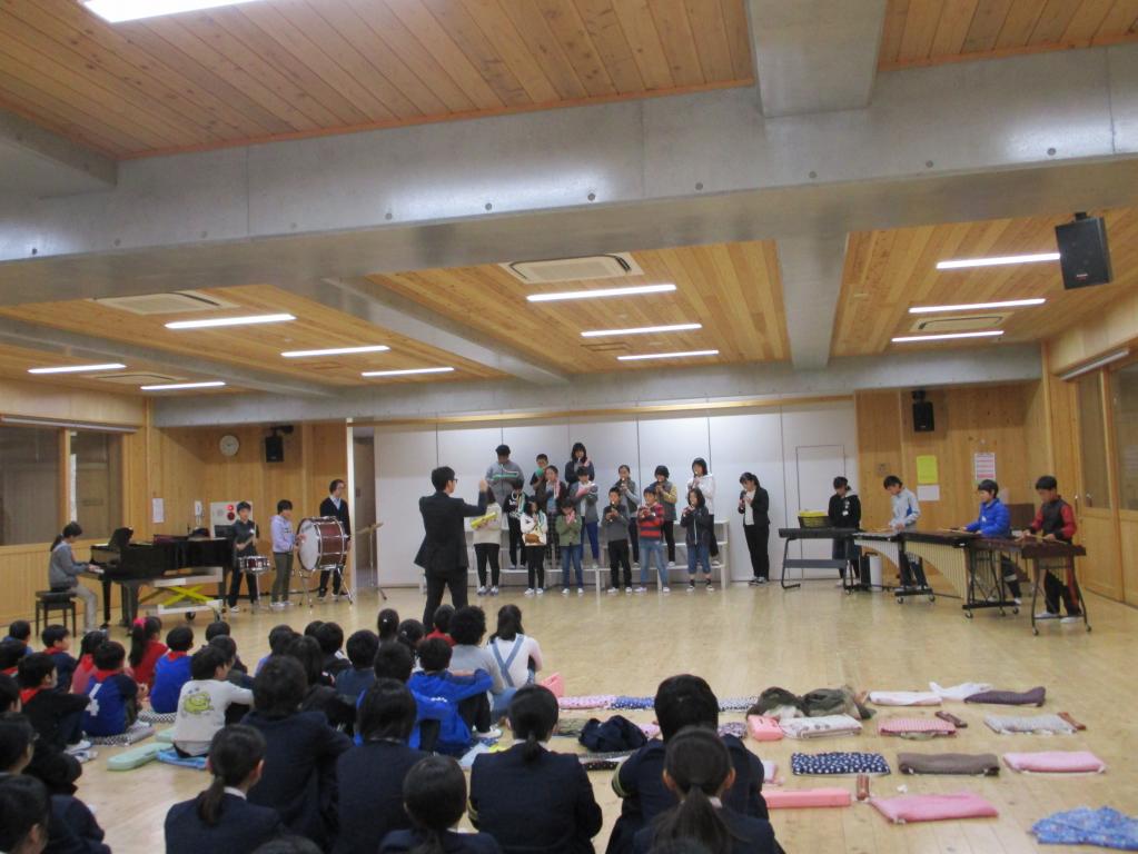 小中合同音楽集会がありました。