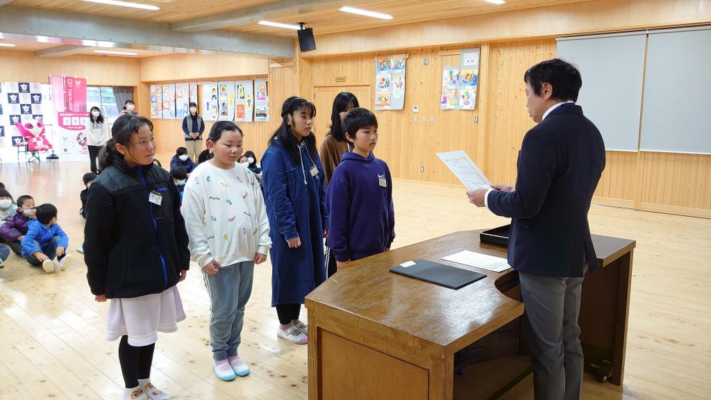 児童会役員任命式・給食集会