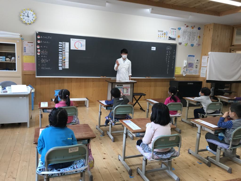 小学校の初めての給食