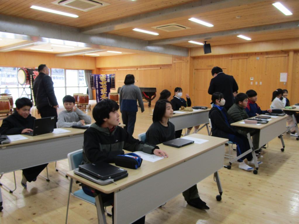 中学校出前授業（６年生）